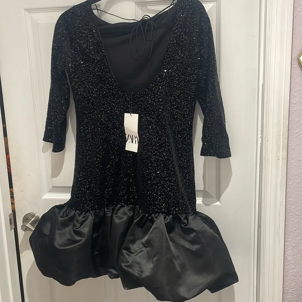 FLYAWAY SKIRT SEQUIN DRESS Zara - Picture 5 of 6